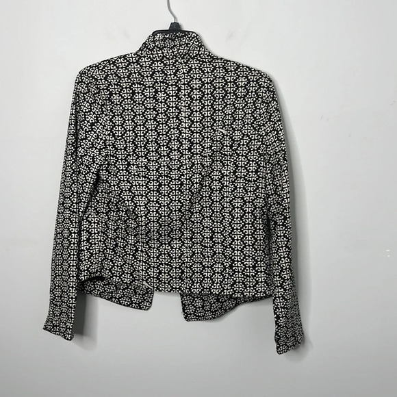 Anthropologie Feathers by Tolani White Motif Open Drape Blazer - Picture 6 of 6